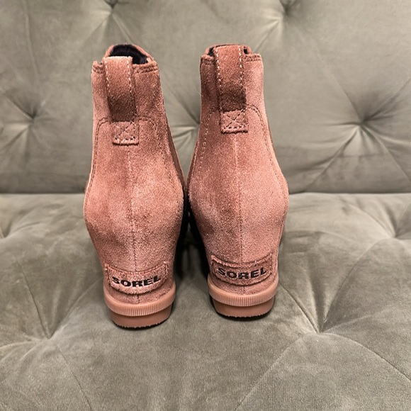 Sorel Joan of Artic Chelsea Wedge Booties - Picture 2 of 6